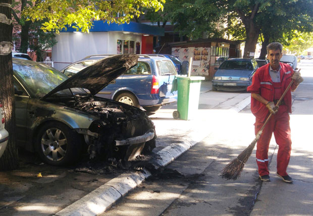 Оливеру Ивановићу запалили ауто: Сумњам да ће наћи починиоце